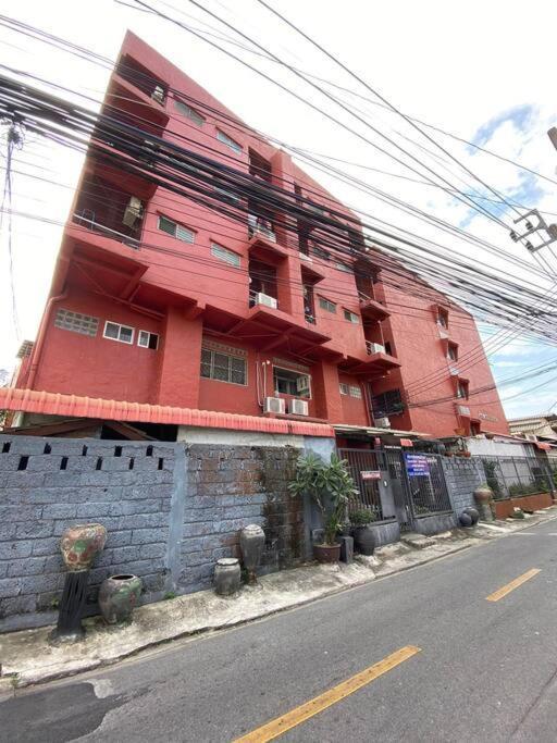 Ratanawong Place 405 Bangkok Exterior photo