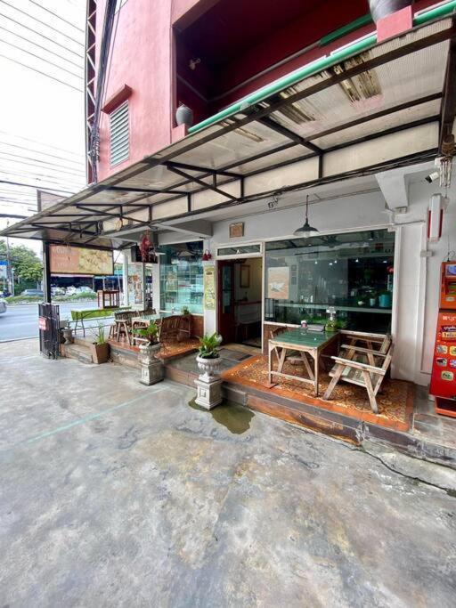 Ratanawong Place 405 Bangkok Exterior photo