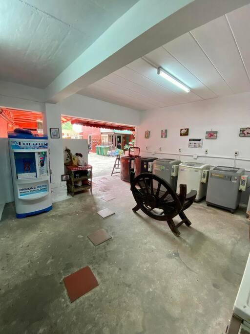 Ratanawong Place 405 Bangkok Exterior photo